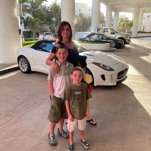 Meet your Posher, Laura